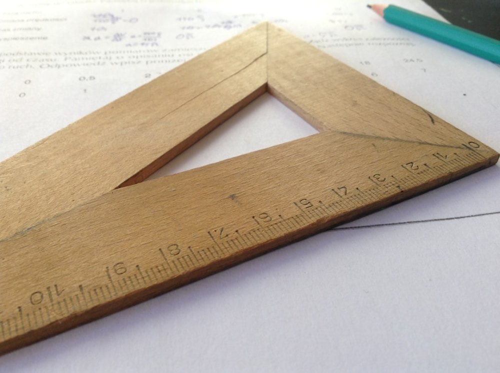 Пример geometric shapes, ruler measurement, polygon perimeter, architecture blueprint