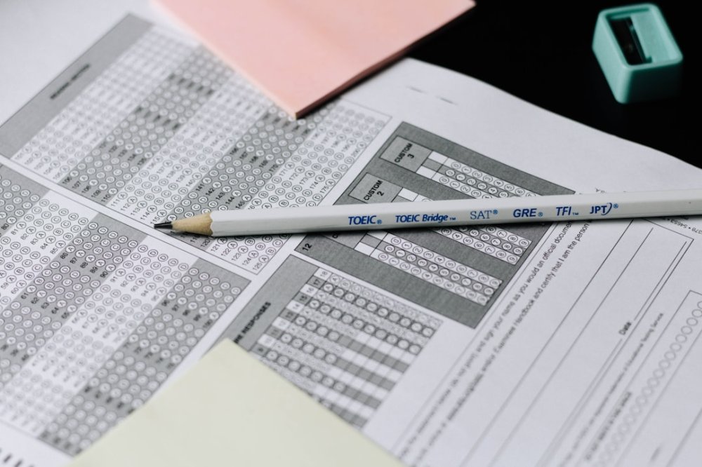 Изображение school grades, report card, student marks, calculator mathematics